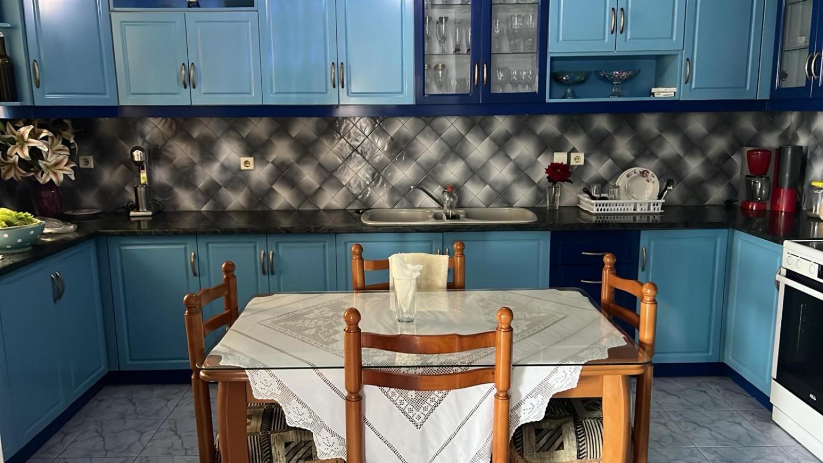Leva'S Apartments Sarandë Buitenkant foto